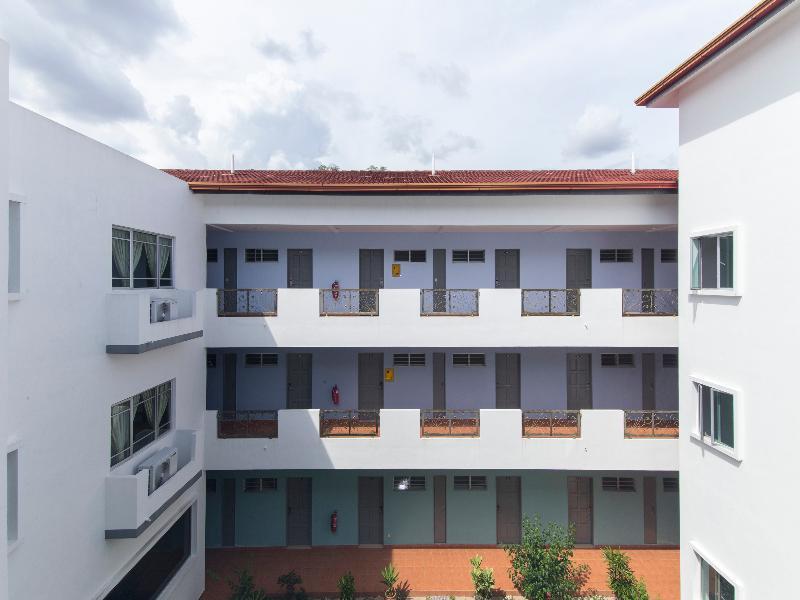 S2 Hotel