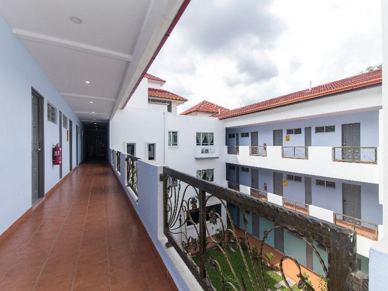 S2 Hotel